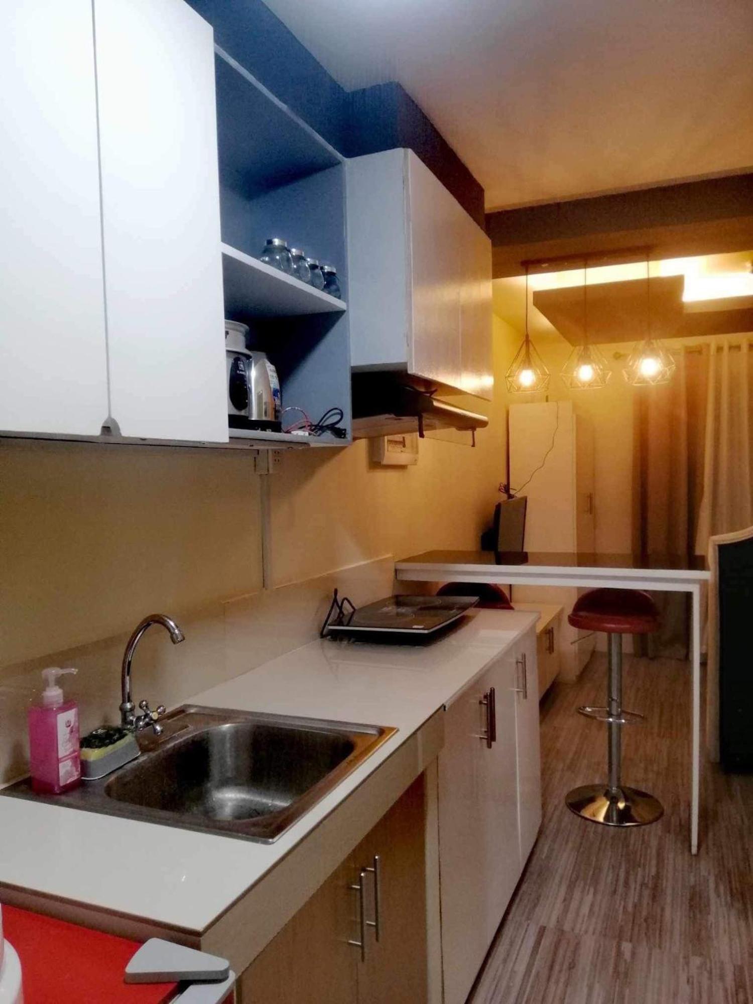 8 Spatial Condominium Davao Stadt Exterior foto
